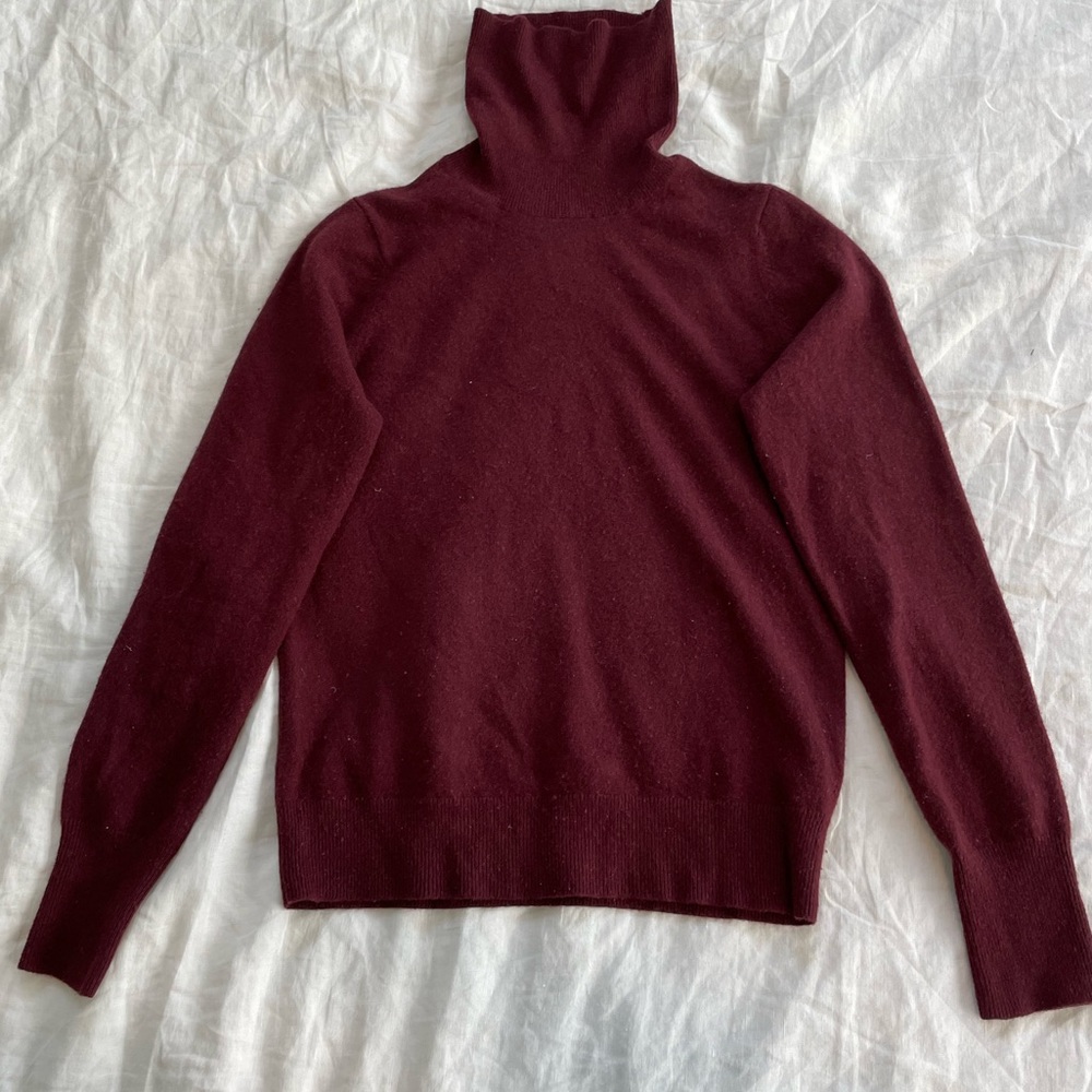 Cashmere sweater